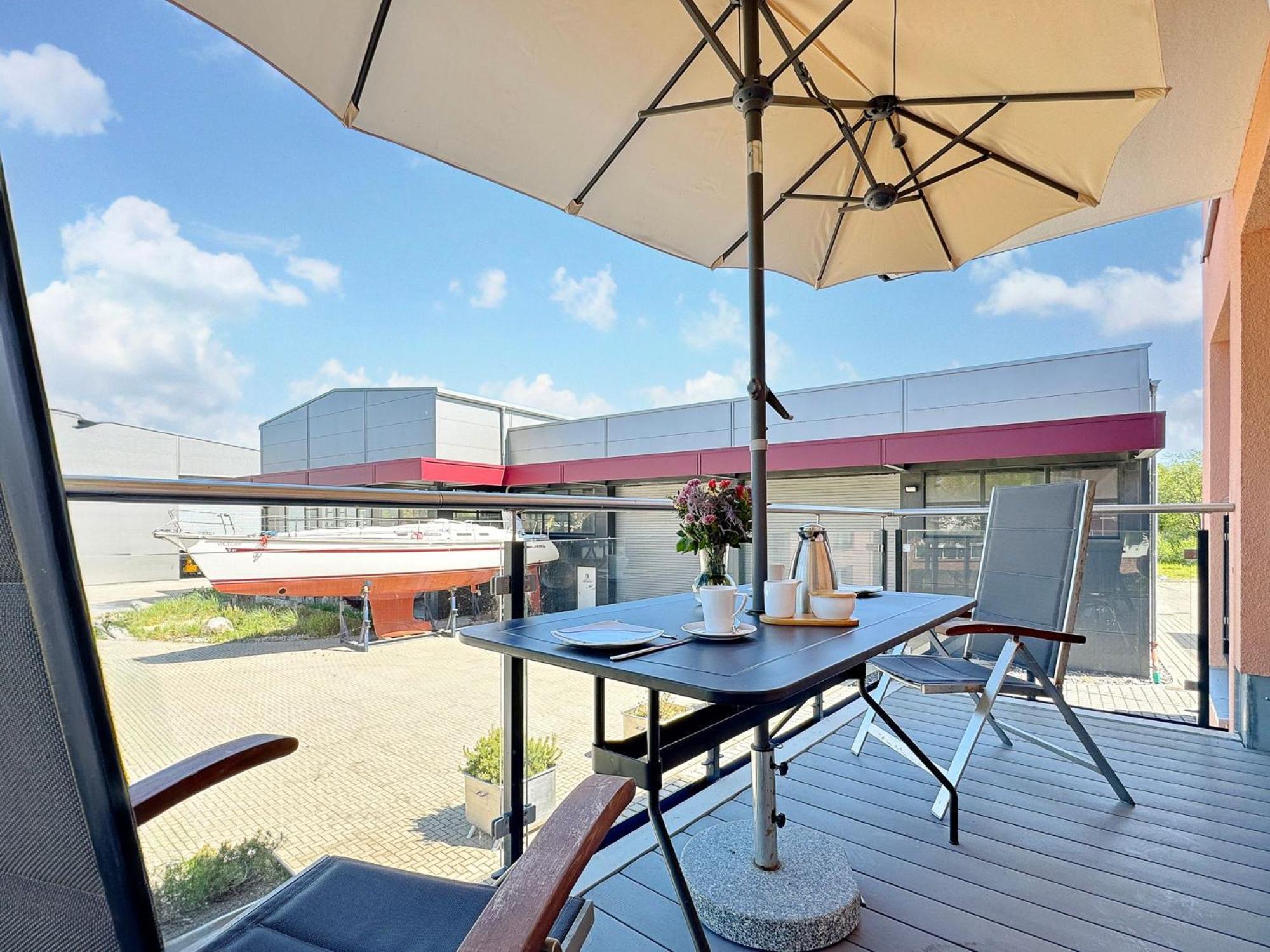 Alte Fischfabrik Lauterbach "Mehrzeit Am Bodden" Appartement Buitenkant foto